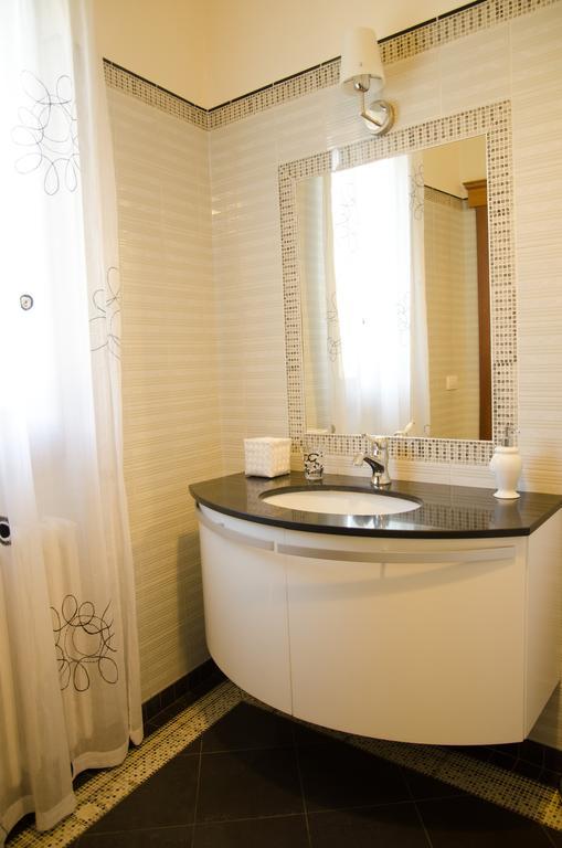 B&B Serena Πράτο Δωμάτιο φωτογραφία