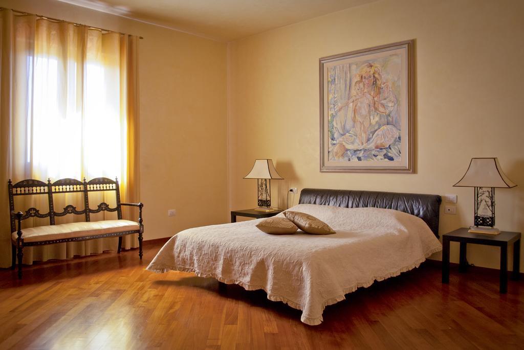 B&B Serena Πράτο Δωμάτιο φωτογραφία