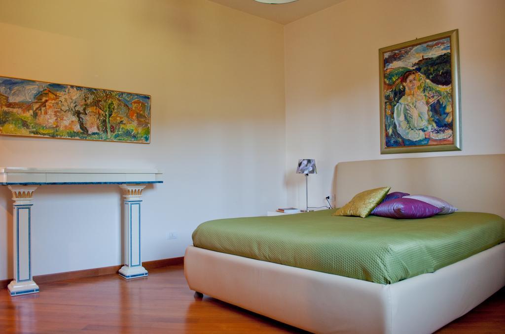 B&B Serena Πράτο Δωμάτιο φωτογραφία